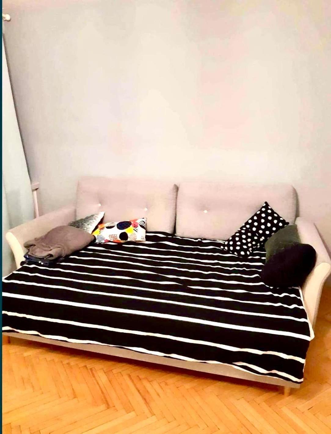 Entire Studio In Centrum Apartment Warsawa Bagian luar foto