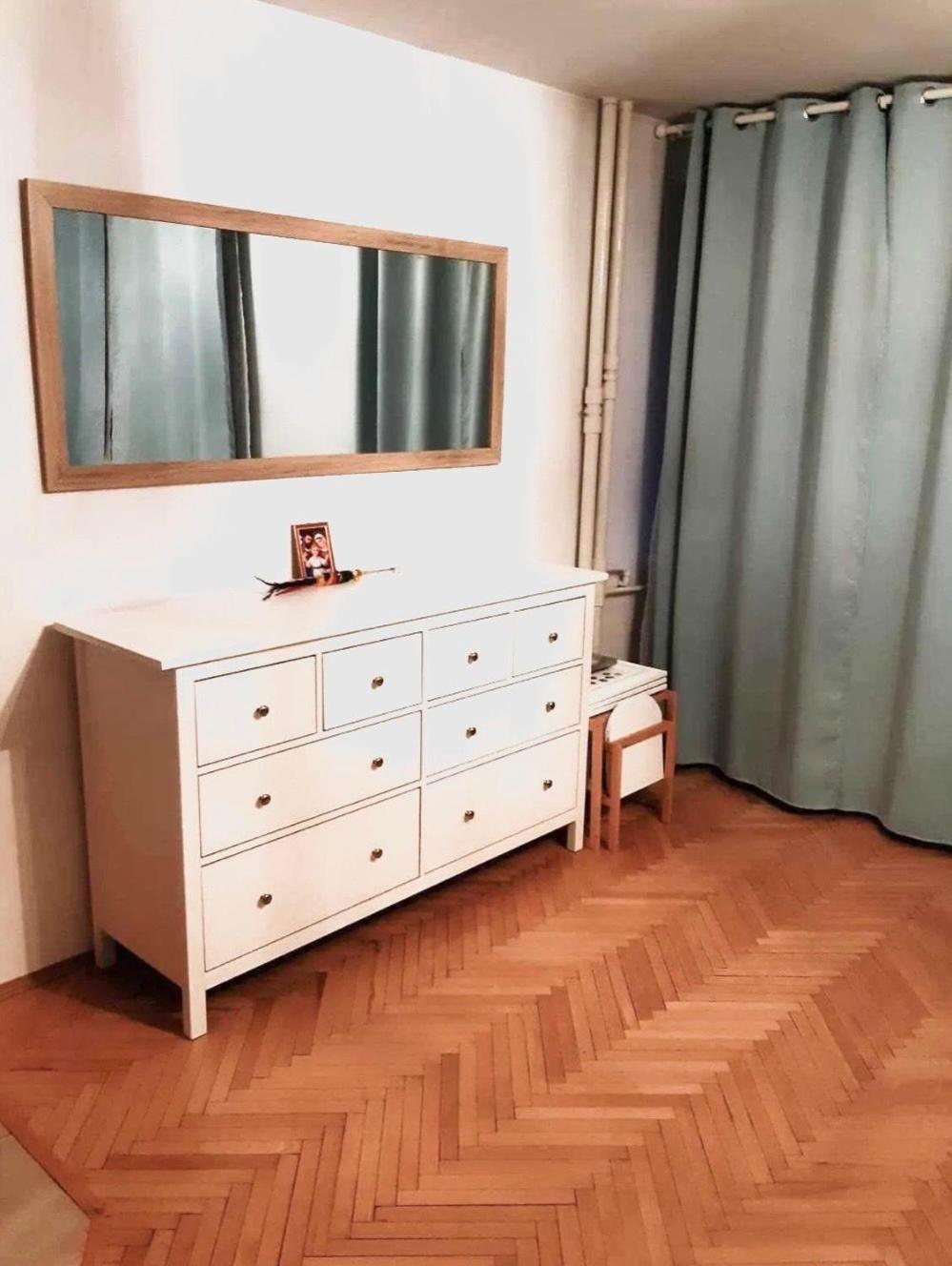 Entire Studio In Centrum Apartment Warsawa Bagian luar foto