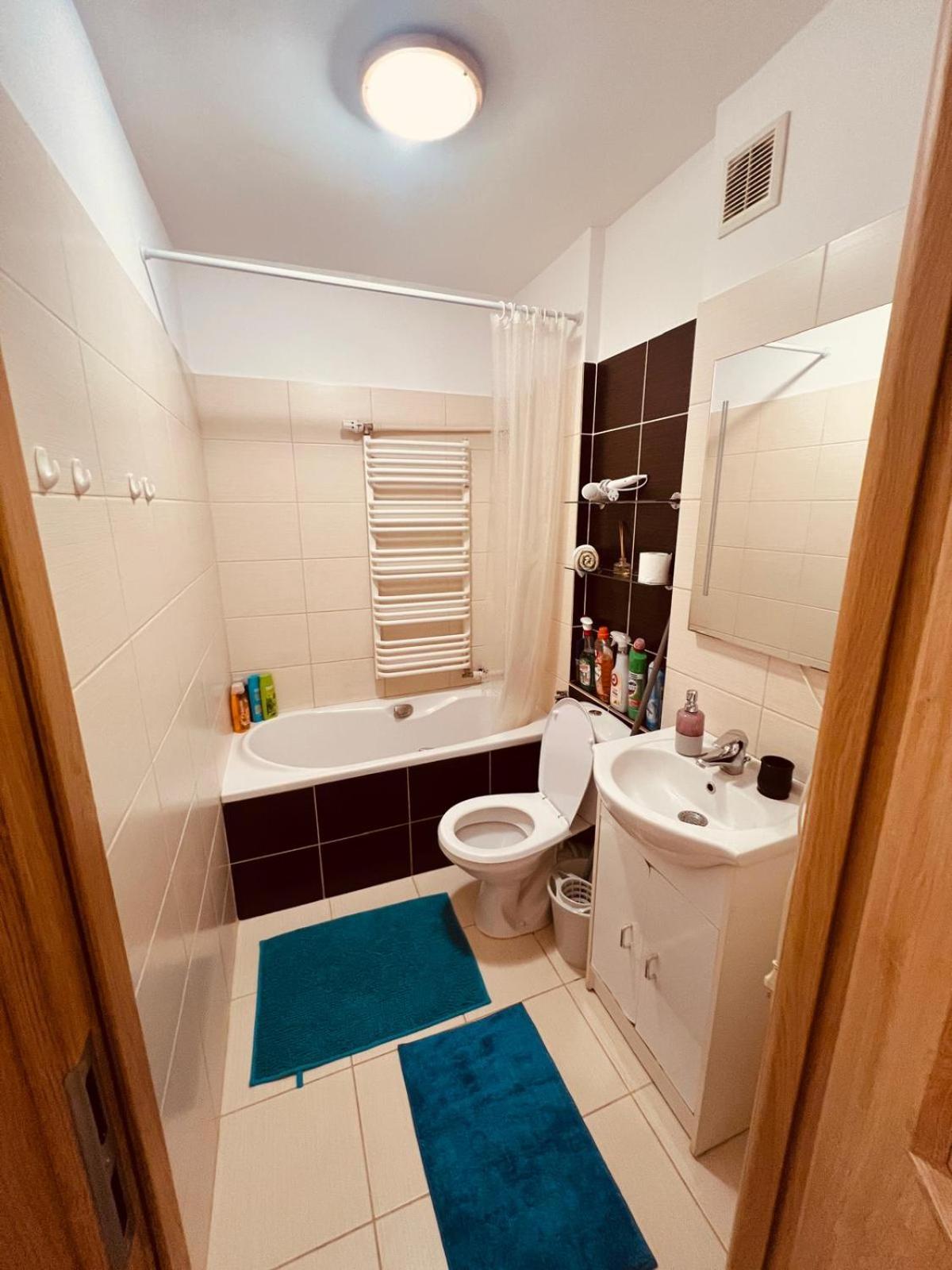Entire Studio In Centrum Apartment Warsawa Bagian luar foto